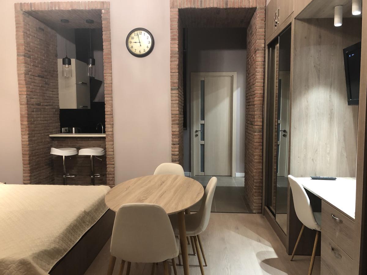 Old Tbilisi Metekhi One Room エクステリア 写真