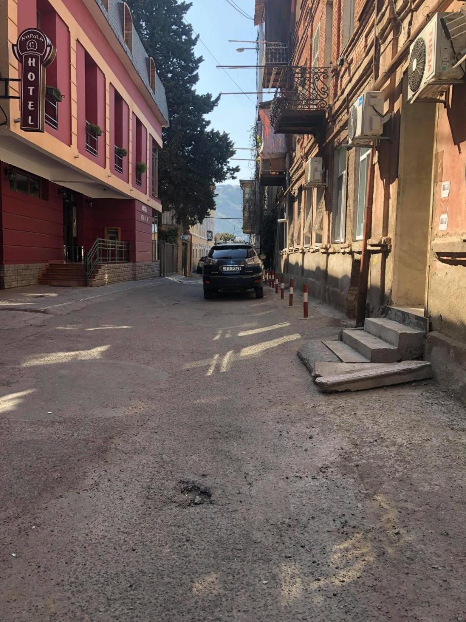 Old Tbilisi Metekhi One Room エクステリア 写真