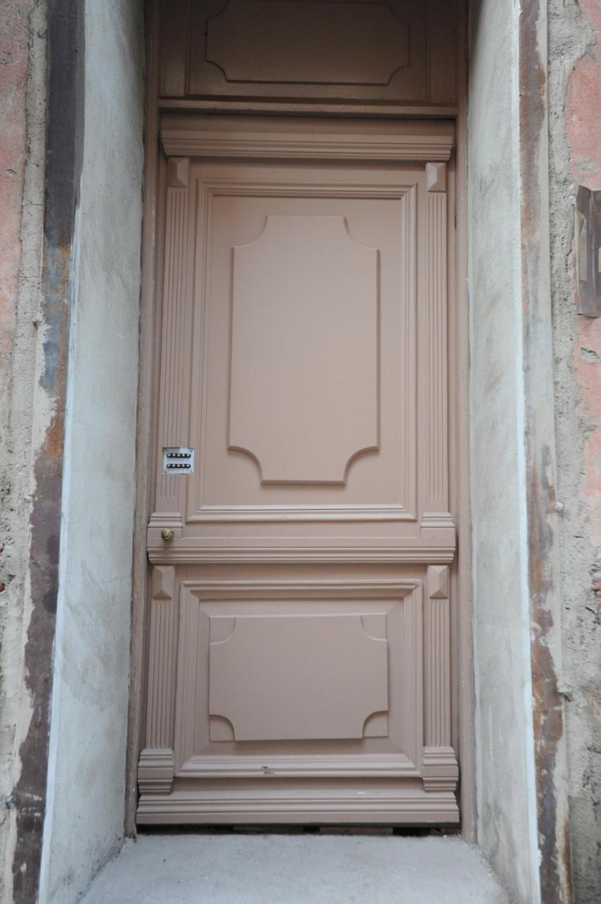 Old Tbilisi Metekhi One Room エクステリア 写真